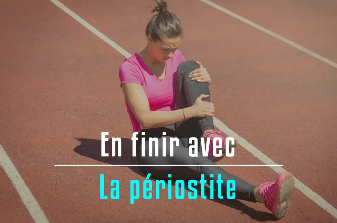 Athlète se tenant la jambe, cherchant à soigner une périostite tibiale rapidement.